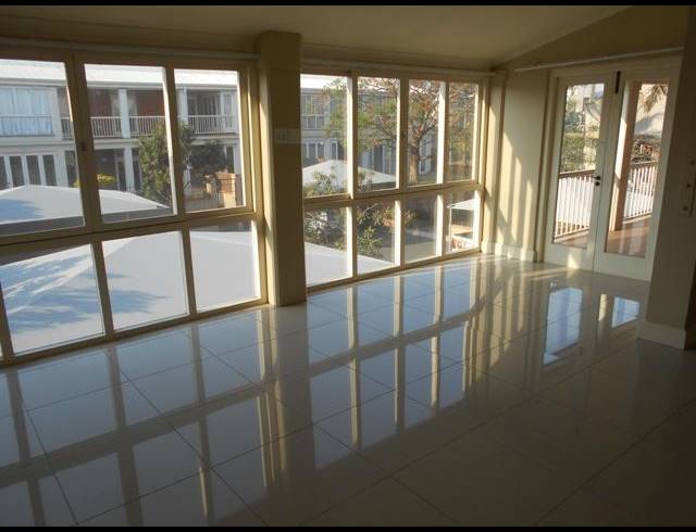 2 BEDROOM APARTMENT TO LET IN POINT WATERFRONT